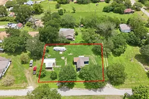 148 Brenham St, McDade, TX 78650 - Photo 6