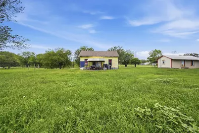 148 Brenham Street, McDade, TX 78650 - Photo 28