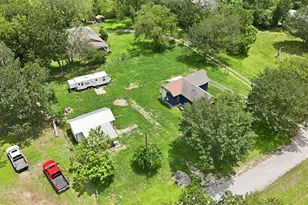 148 Brenham St, McDade, TX 78650 - Photo 4