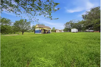 148 Brenham Street, McDade, TX 78650 - Photo 26