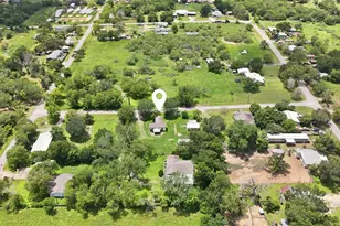148 Brenham St, McDade, TX 78650 - Photo 10