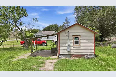 148 Brenham Street, McDade, TX 78650 - Photo 22