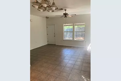 2911 E 13th Street #B, Austin, TX 78702 - Photo 8