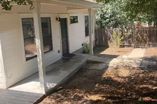 2911 E 13th St, Austin, TX 78702 - Photo 4