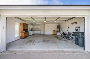 813 Woodson Dr, Caldwell, TX 77836 - Photo 30