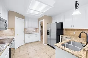 813 Woodson Dr, Caldwell, TX 77836 - Photo 12