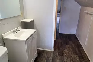 1913 Robbins Pl, Austin, TX 78705 - Photo 6