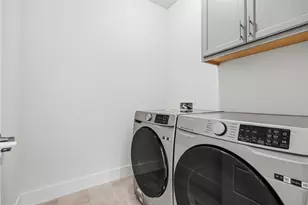401 Sitlington Ln, Austin, TX 78738 - Photo 20
