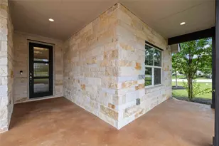 401 Sitlington Ln, Austin, TX 78738 - Photo 4