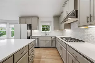 401 Sitlington Ln, Austin, TX 78738 - Photo 6