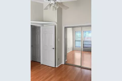 2706 Salado Street #303, Austin, TX 78705 - Photo 6