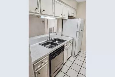 2706 Salado Street #303, Austin, TX 78705 - Photo 1