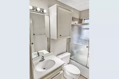 2706 Salado Street #303, Austin, TX 78705 - Photo 8