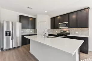 102 Holmby Dr, Hutto, TX 78634 - Photo 10