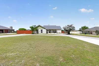 80 Family Circle, Hutto, TX 78634 - Photo 32