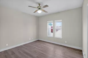 80 Family Cir, Hutto, TX 78634 - Photo 30