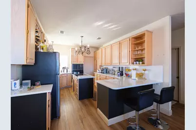 80 Family Circle, Hutto, TX 78634 - Photo 12