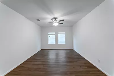716 Barbary Coast Lane, Jarrell, TX 76537 - Photo 4