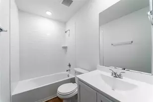 716 Barbary Coast Ln, Jarrell, TX 76537 - Photo 12