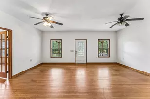 1811 W Old Lockhart Rd, West Point, TX 78963 - Photo 12