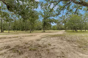 1811 W Old Lockhart Rd, West Point, TX 78963 - Photo 32