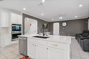 1201 Euless Ln, Leander, TX 78641 - Photo 14