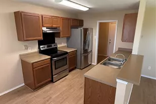 225 Hyltin St, Hutto, TX 78634 - Photo 12