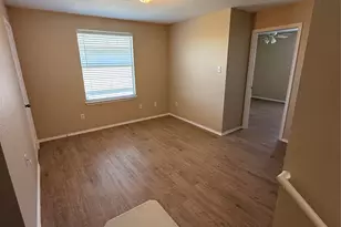 225 Hyltin St, Hutto, TX 78634 - Photo 16