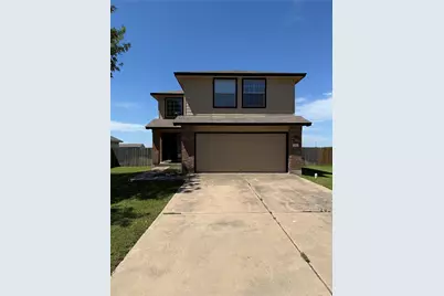 225 Hyltin Street, Hutto, TX 78634 - Photo 2