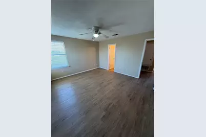 225 Hyltin Street, Hutto, TX 78634 - Photo 14