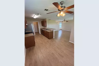 225 Hyltin Street, Hutto, TX 78634 - Photo 8