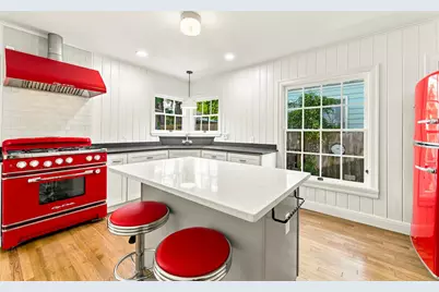 811 E 45th Street, Austin, TX 78751 - Photo 18