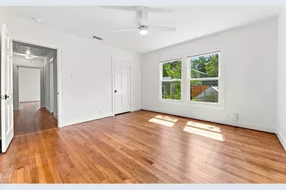 811 E 45th Street, Austin, TX 78751 - Photo 16