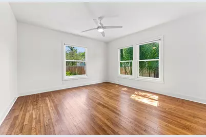 811 E 45th Street, Austin, TX 78751 - Photo 14