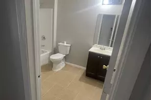 5309 Woodland Oaks Ct, Austin, TX 78744 - Photo 10
