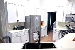 11321 Avering Ln, Austin, TX 78754 - Photo 10
