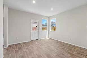 370 Golden Paint Trl, Liberty Hill, TX 78642 - Photo 10