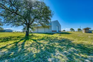 224 Blackbuck Rdg Dr, Lampasas, TX 76550 - Photo 32