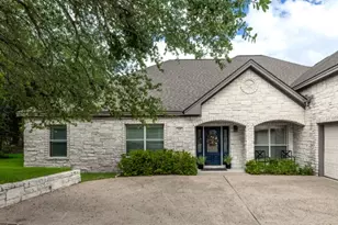 205 El Rio Dr, Lakeway, TX 78734 - Photo 2