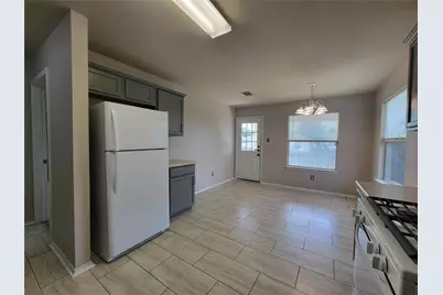 1005 Burgess Drive, Leander, TX 78641 - Photo 10