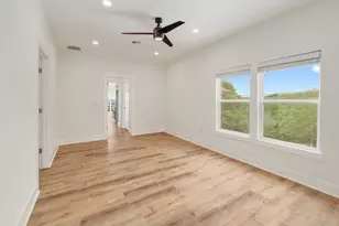 18716 W Lakeview Dr, Jonestown, TX 78645 - Photo 14