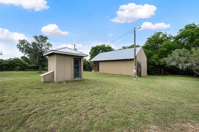 212 County Road 229 Road, Briggs, TX 78608 - Photo 32