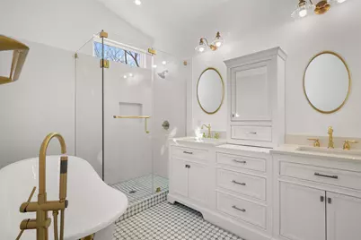 1019 W 4th Street, Taylor, TX 76574 - Photo 12