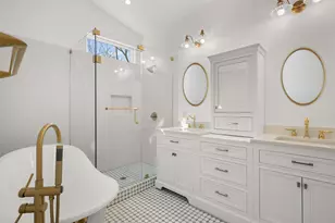 1019 W 4th St, Taylor, TX 76574 - Photo 12