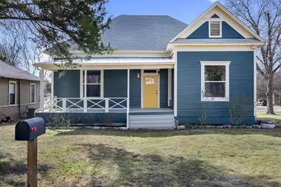 1019 W 4th Street, Taylor, TX 76574 - Photo 2