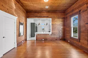 1019 W 4th St, Taylor, TX 76574 - Photo 6