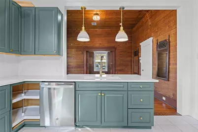 1019 W 4th Street, Taylor, TX 76574 - Photo 8