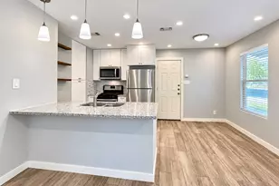 813 Emerald Wood Dr, Austin, TX 78745 - Photo 10