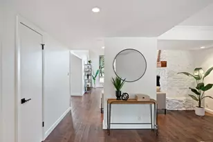 9112 Balcones Club Dr, Austin, TX 78750 - Photo 14