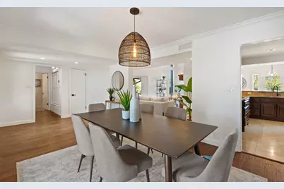 9112 Balcones Club Drive, Austin, TX 78750 - Photo 8